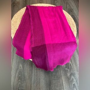 Beautiful cashmere fuchsia window pane scarf